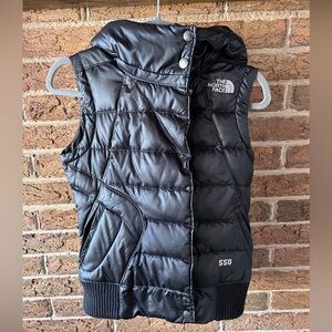 The North Face Black Shiny Y2K Women’s Puffer Vest Size XS 550 Down Fill